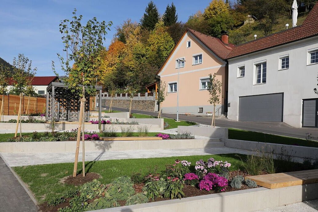 Foto neu gestaltete Erholungsfläche