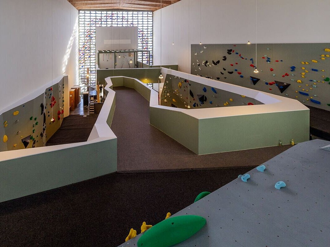 Der Innenraum der Boulderchurch nach dem Umbau