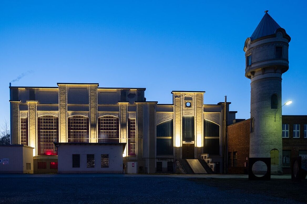 Eventlocation "Die Konerei" Foto Eventlocation bei Nacht mit Beleuchtung