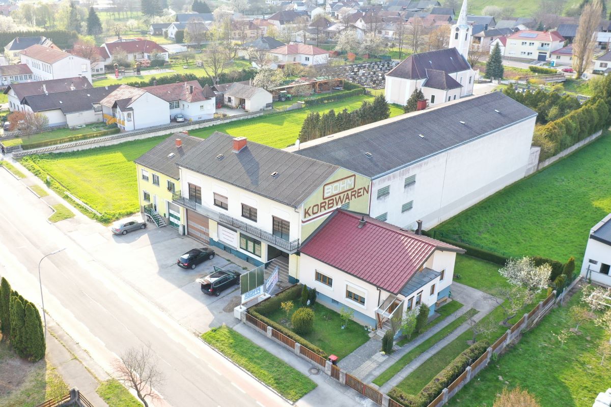Ehemaliges Korbwarengeschäft in Piringsdorf von vorne