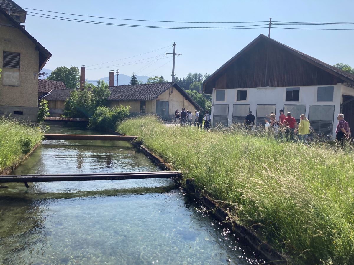 Ehemalige Sensenfabrik mit Almfluss